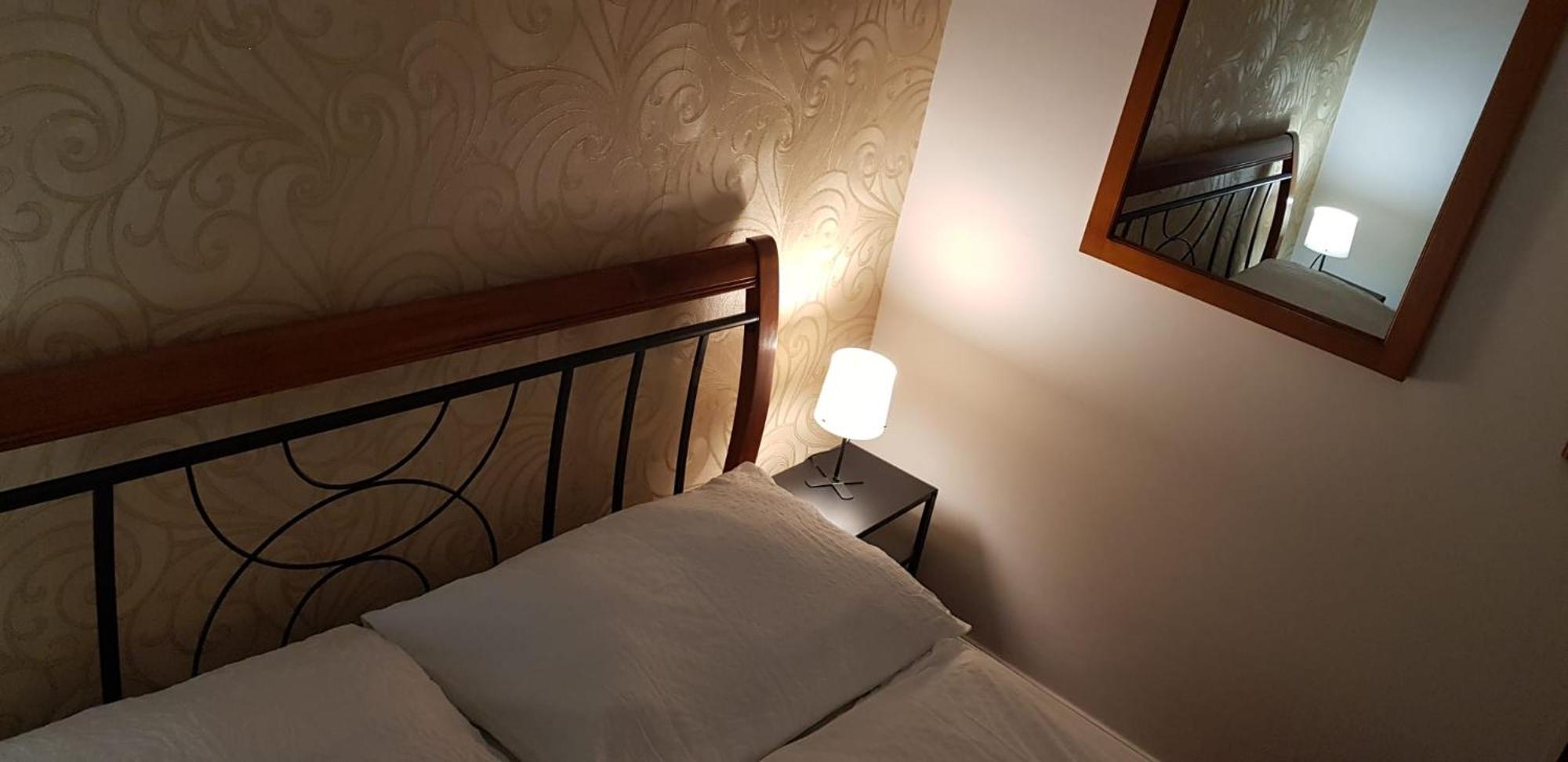 Hotel A Restaurace Pomezi Cínovec エクステリア 写真